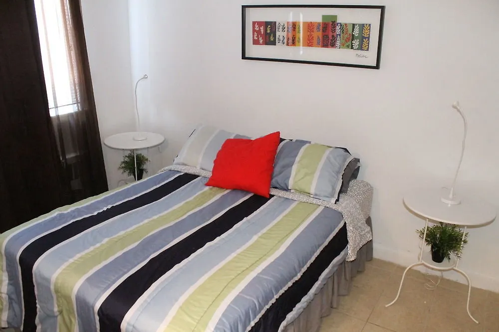Adib Apartments - 625 Borthwick Ave, Unit 9 Ottawa