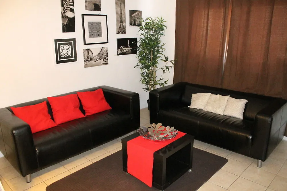 Adib Apartments - 625 Borthwick Ave, Unit 9 Ottawa
