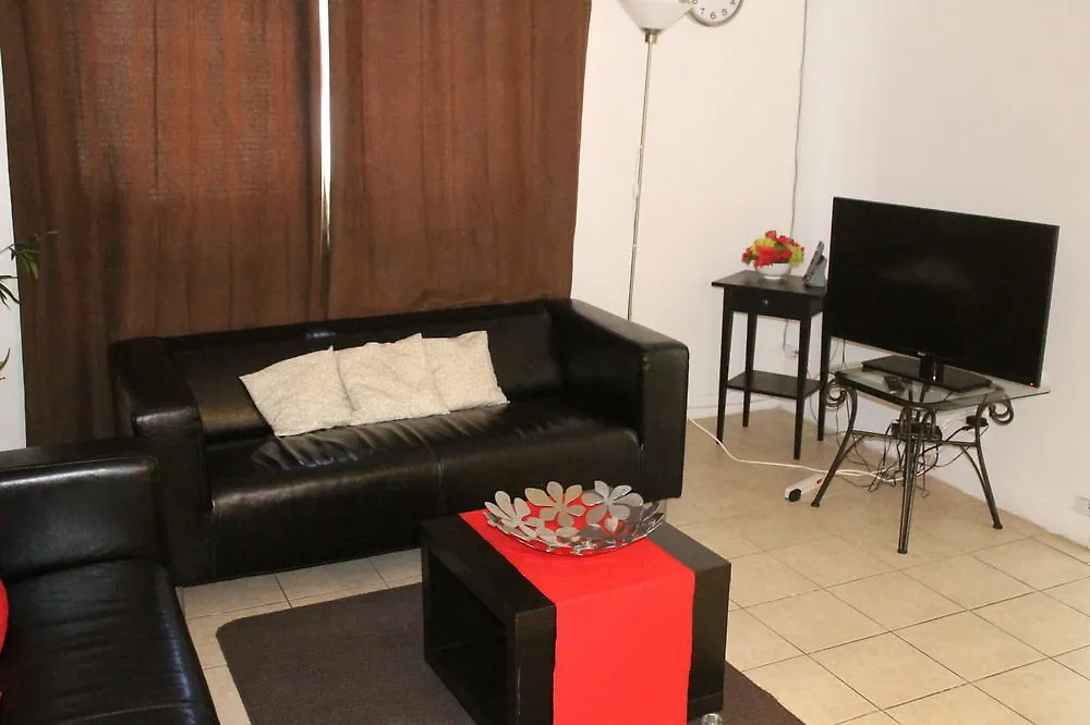 Adib Apartments - 625 Borthwick Ave, Unit 9 Ottawa